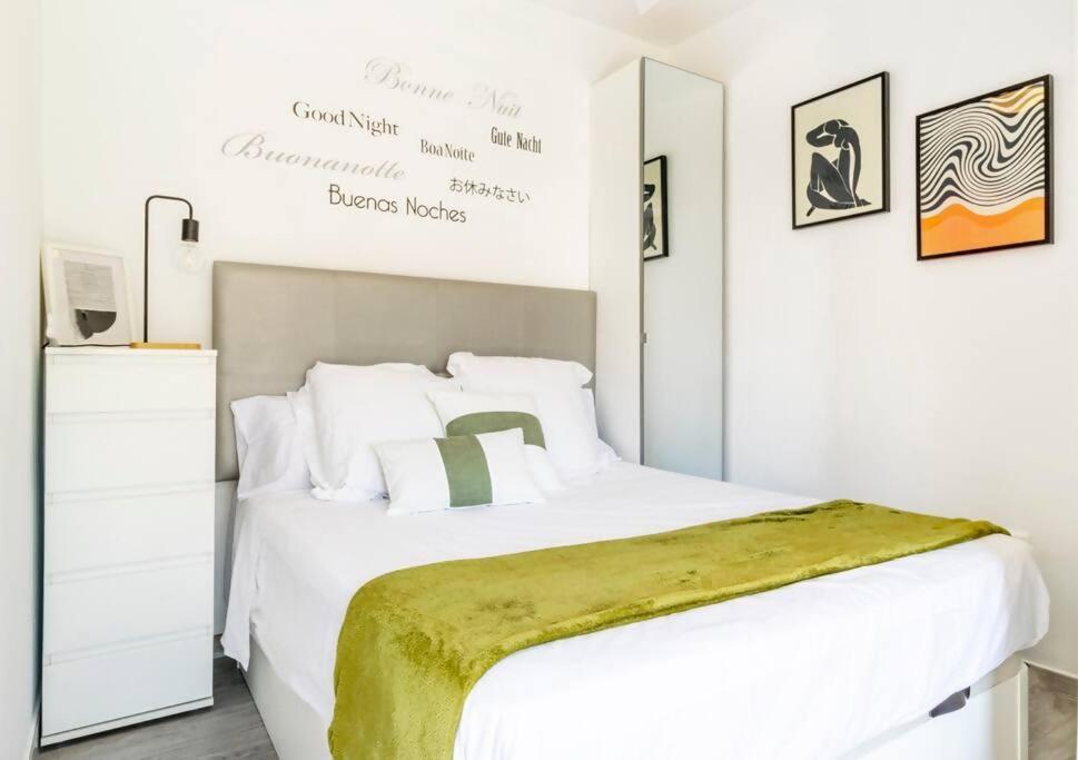Apartamento Pink Vistalegre Torrevieja Eksteriør billede